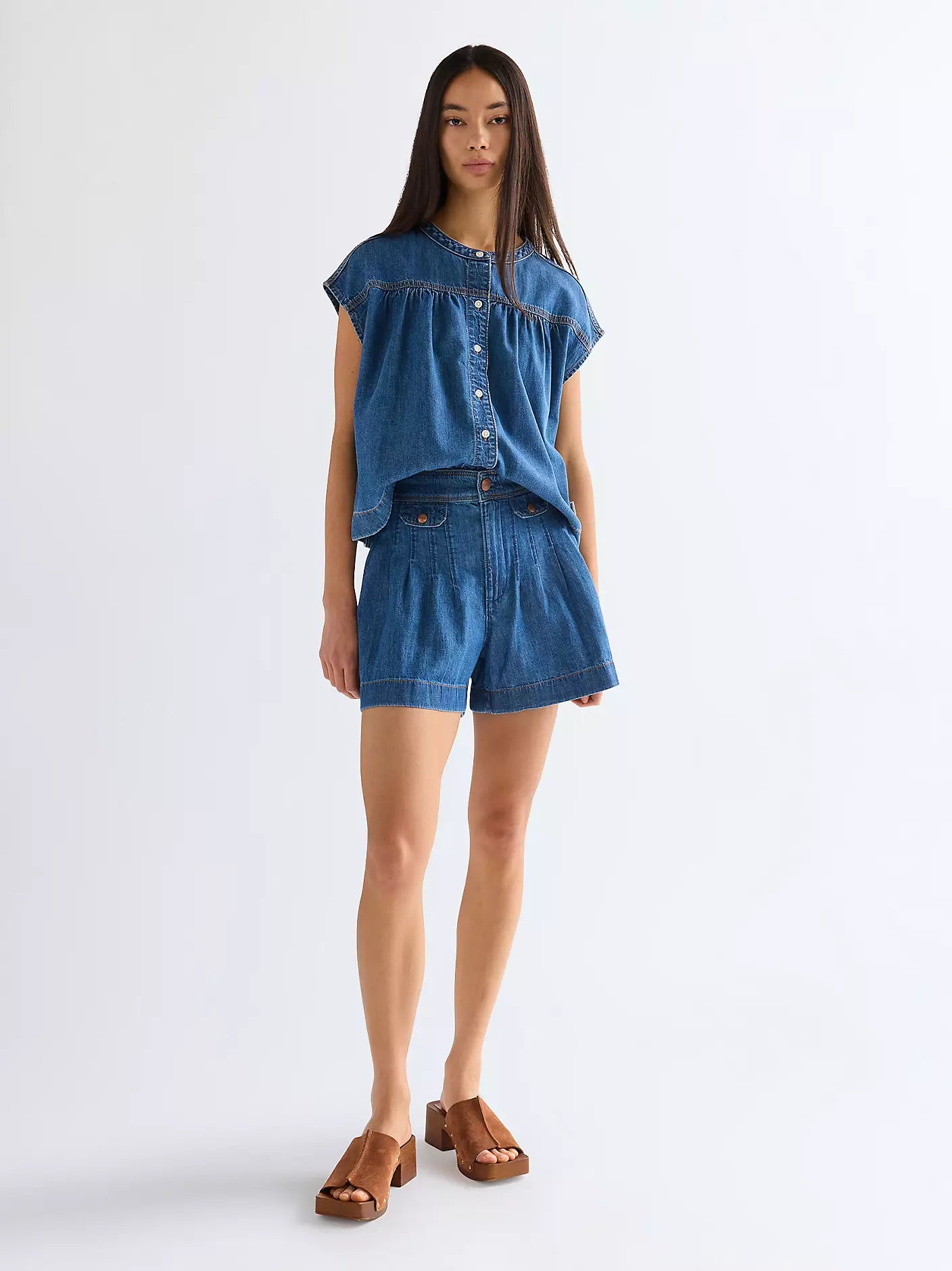 Relaxed Lightweight Drop Shoulder Shirt