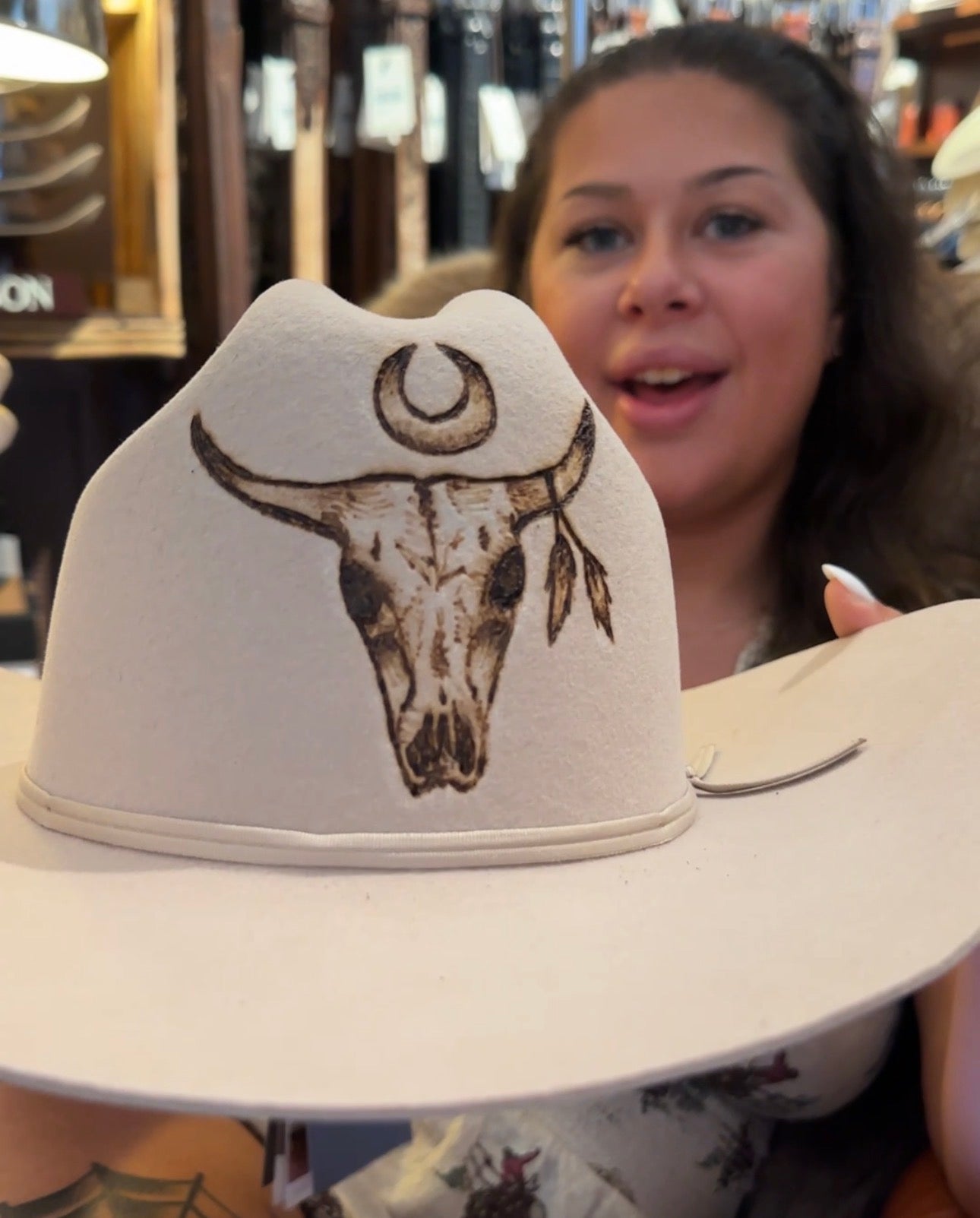 Brand Your Hat – Personlig hattdesign & branding