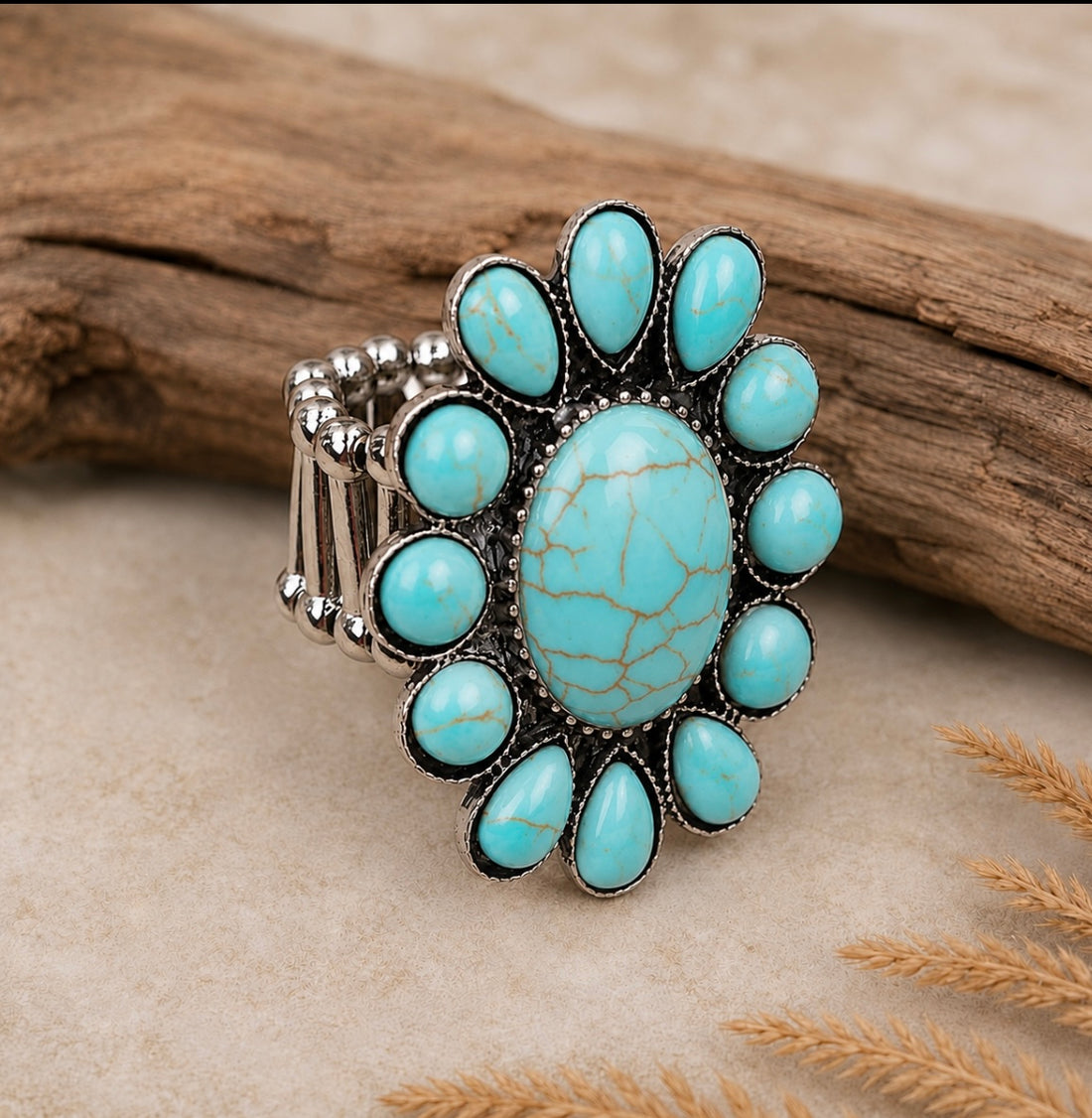 Turkos Blossom Statement Ring