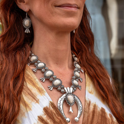 White Stone Western Necklace Set