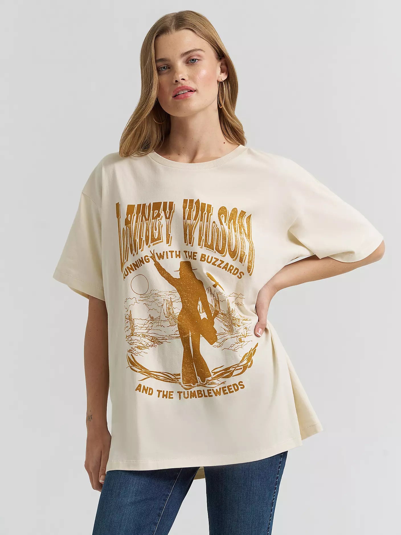 Lainey Wilson x Wrangler Buzzards Oversized Tee