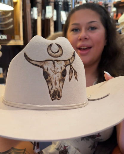 Brand Your Hat – Personlig hattdesign &amp; branding