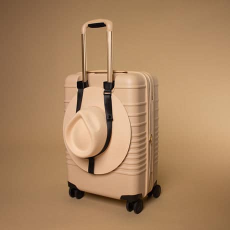 Hattsele Traveler