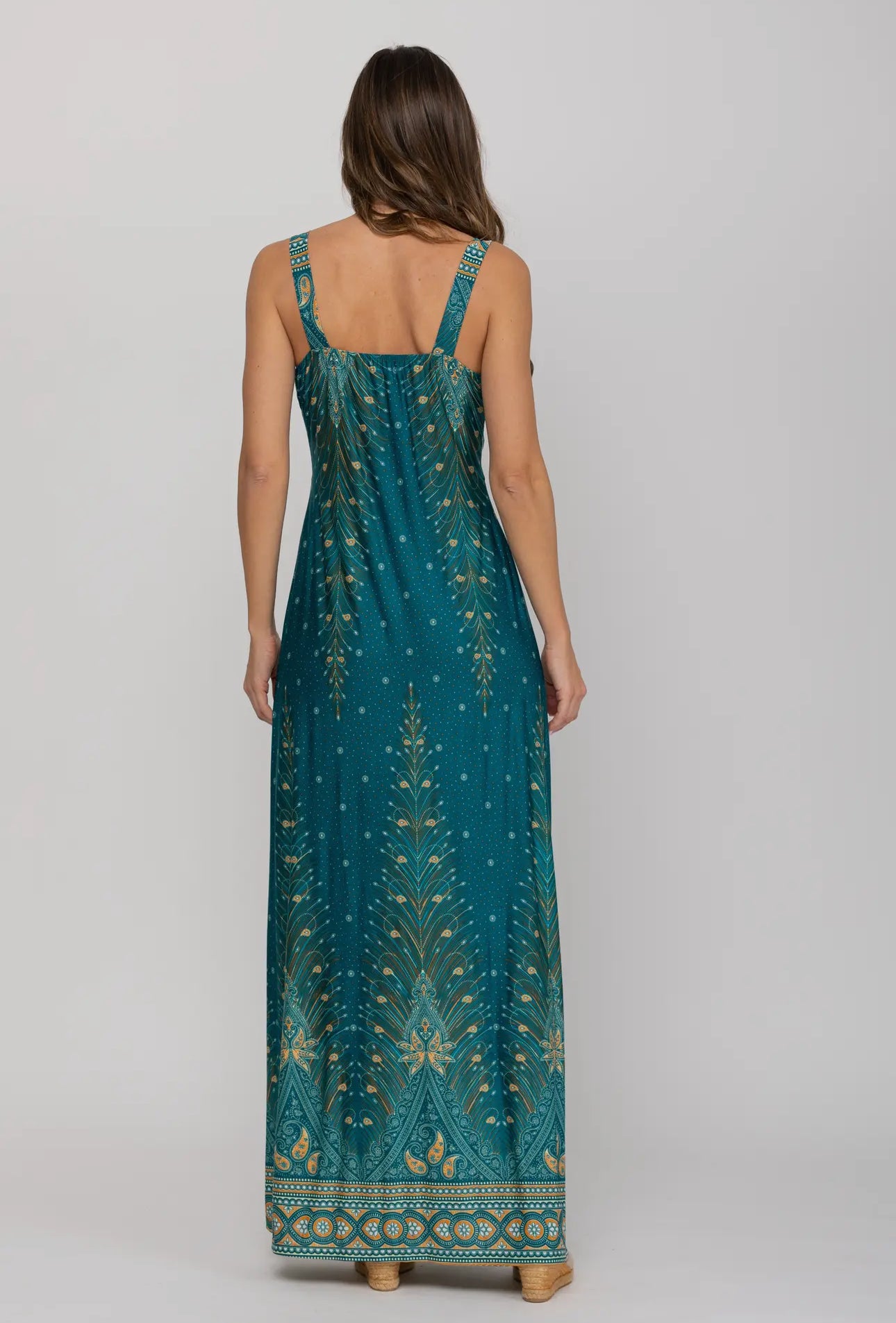 Lång klänning med mönster