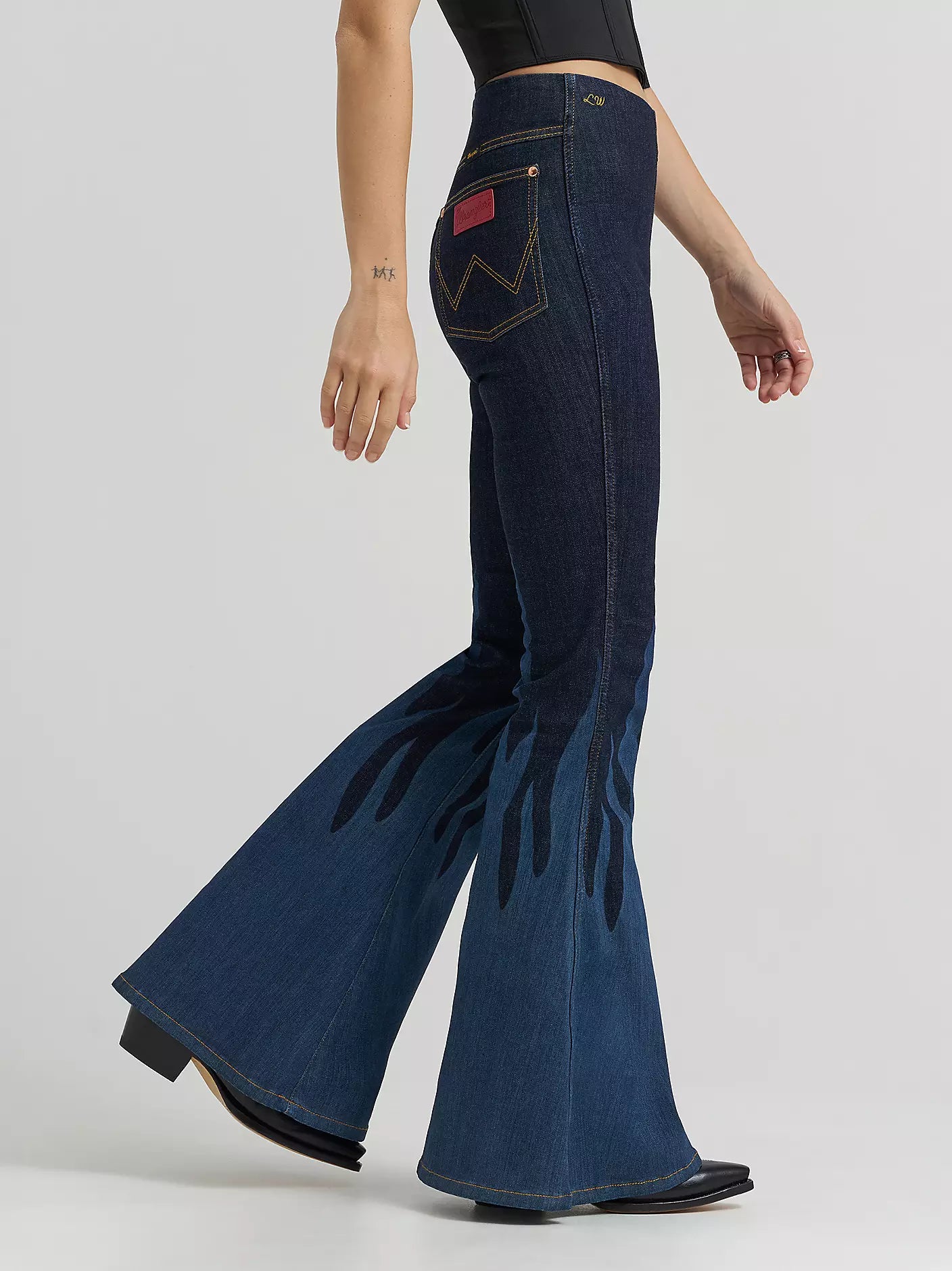 Lainey Wilson x Wrangler Flame Pull On Flare Jean